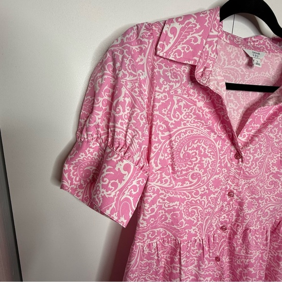 Crown & Ivy - Pink Paisley Button-Down Maxi dress - Small - Picture 3 of 10